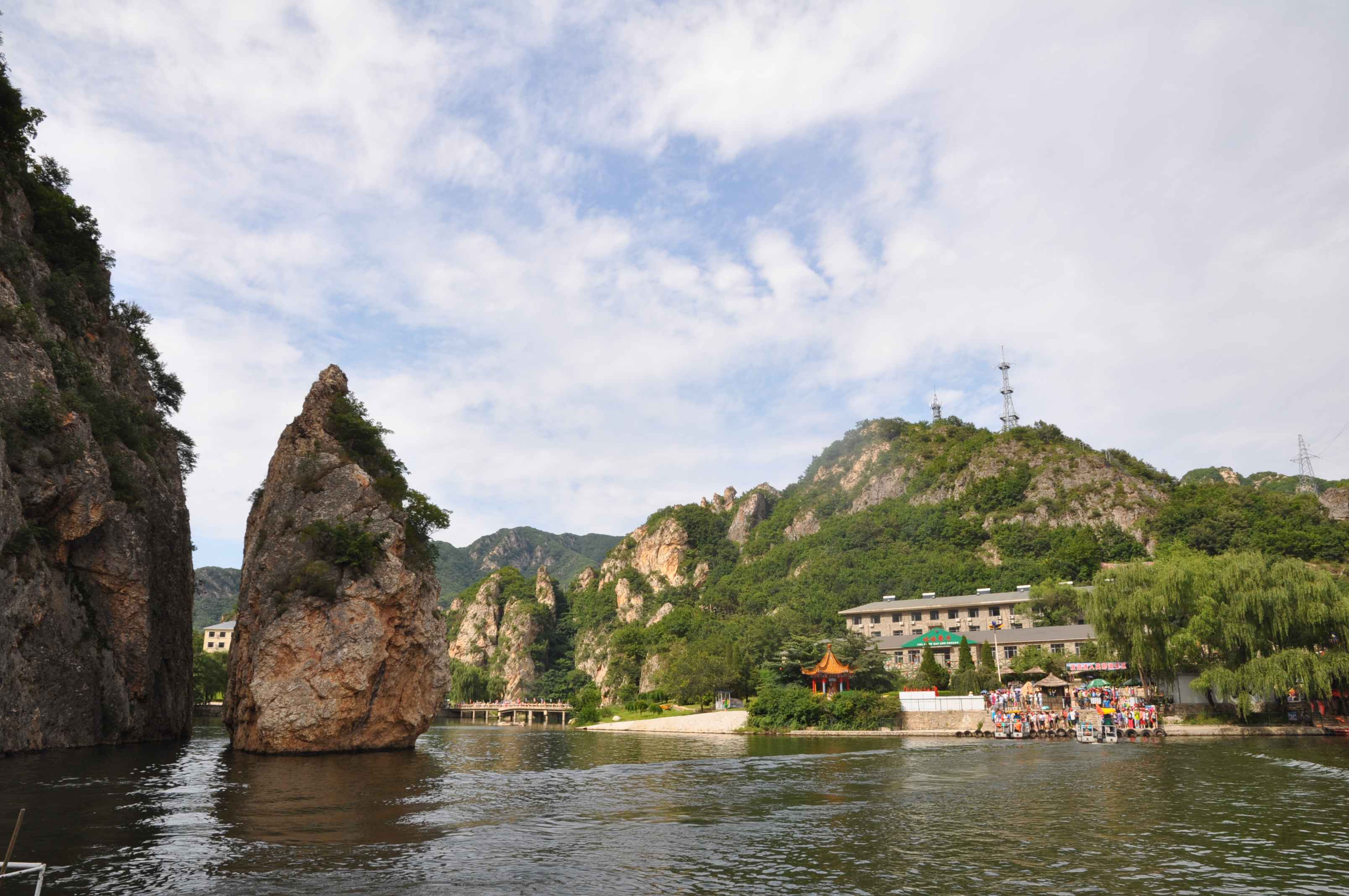 山東勝利鋼管有限公司二〇一四年一線(xiàn)員工觀(guān)光旅游平安歸來(lái)