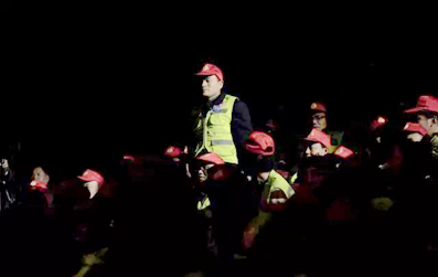 不忘初心，砥礪前行                        ——贊山東勝利鋼管有限公司愛心一百公益車隊(duì)隊(duì)員