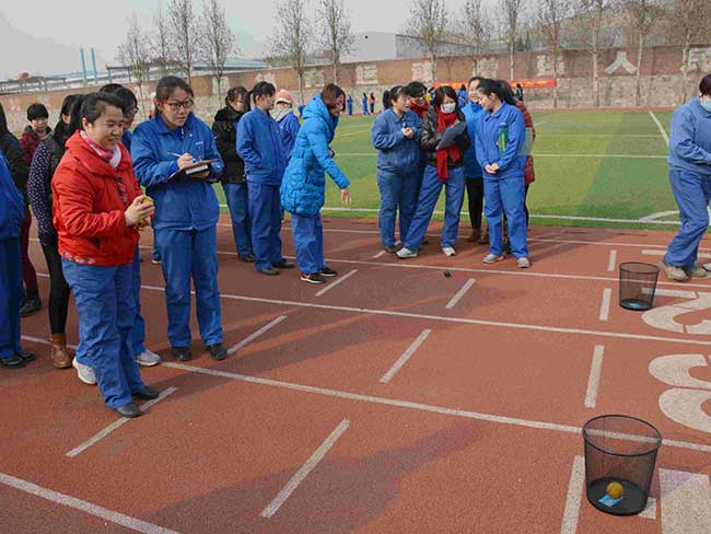 工會組織慶?！叭恕眿D女節(jié)活動